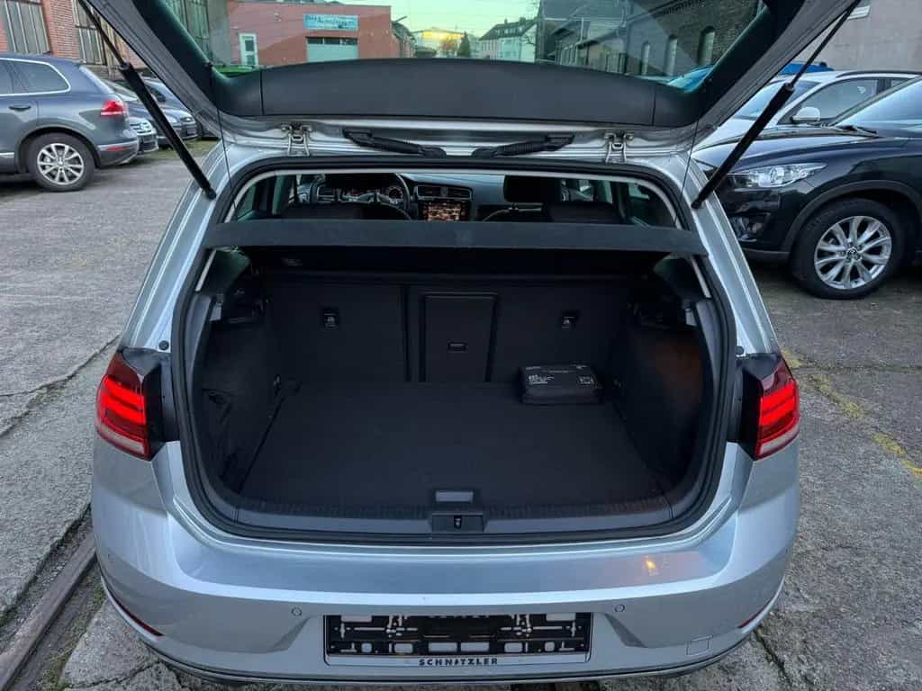 Volkswagen Golf VII Lim. Sound Start-Stopp 01/2018-photo-18