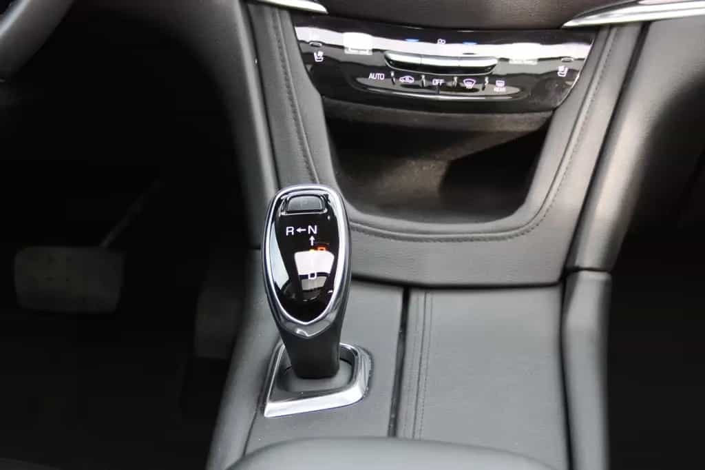 Cadillac XT5 3.6 PLATINUM 4x4 Autom. Leder/Navi/Panorama 01/2018-photo-17