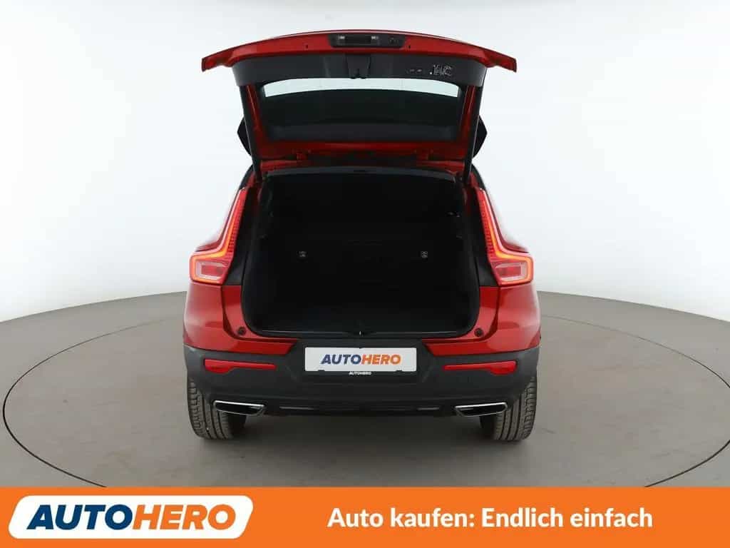 Volvo XC40 2.0 T4 R-Design 2WD Aut*NAVI*LED*TEMPO*CAM* 04/2019-photo-16
