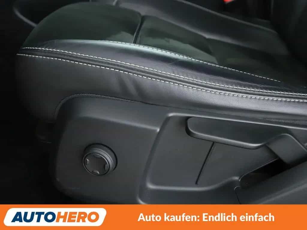 Volvo XC40 2.0 T4 R-Design 2WD Aut*NAVI*LED*TEMPO*CAM* 04/2019-photo-26
