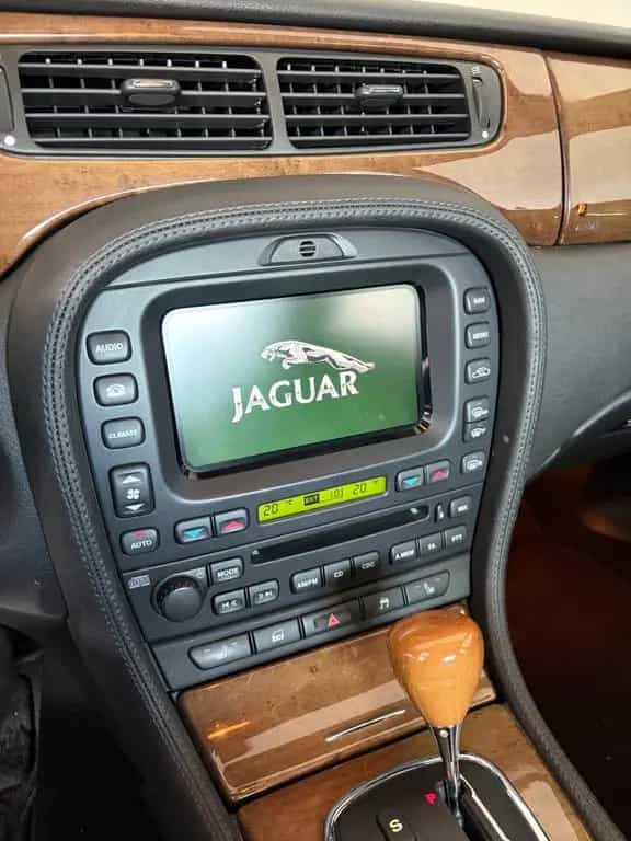 Jaguar S-Type 3 L V6 Executive 04/2002-photo-11