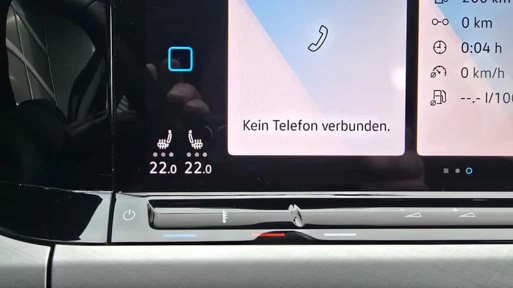 Volkswagen Golf Variant Life ACC LED Navi SHZ Android Apple 12/2020-photo-31
