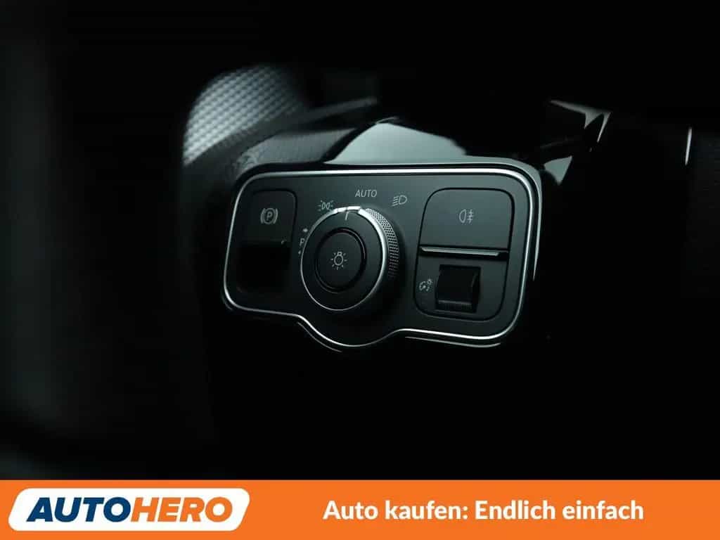 Mercedes-Benz A-Class 220 Progressive Aut.*NAVI*VC*LED*PDC* 09/2019-photo-23