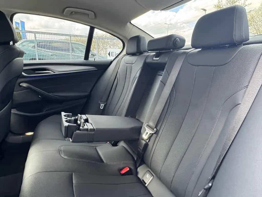 BMW 520 d Limousine St-Hzg ACC LC-Pro Memorysitze RFK 02/2023-photo-7