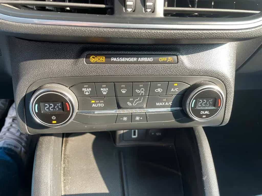Ford Focus Turnier Active 1.5 EcoBlue 07/2019-photo-14