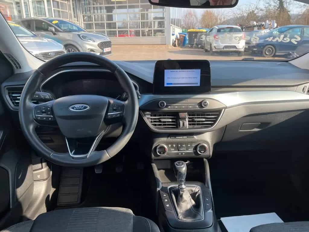 Ford Focus Turnier Active 1.5 EcoBlue 07/2019-photo-9