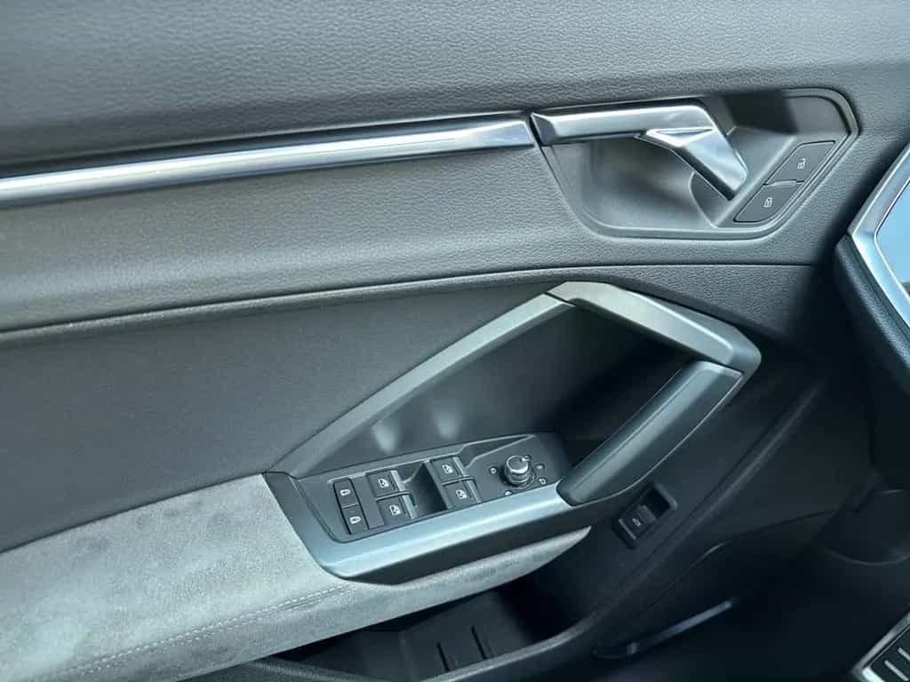 Audi Q3 45 TFSI qu S tro S line *LED*Virtual*B&O*AHK* 06/2019-photo-19