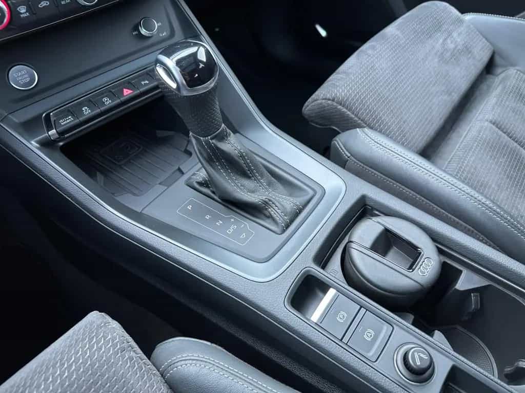Audi Q3 45 TFSI qu S tro S line *LED*Virtual*B&O*AHK* 06/2019-photo-23