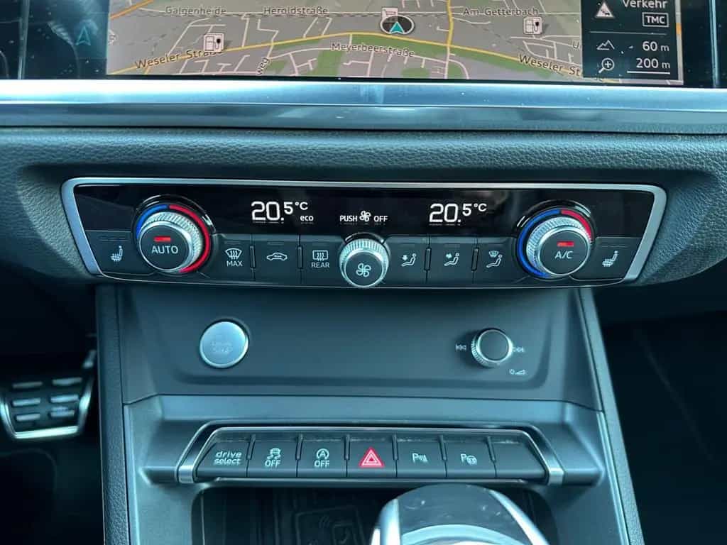 Audi Q3 45 TFSI qu S tro S line *LED*Virtual*B&O*AHK* 06/2019-photo-24