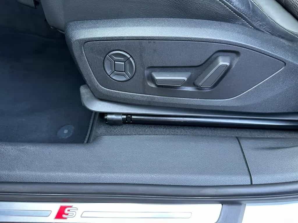 Audi Q3 45 TFSI qu S tro S line *LED*Virtual*B&O*AHK* 06/2019-photo-26