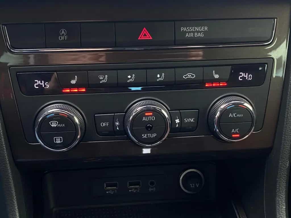 Seat Ateca 2.0 TSI Xcellence 4Drive LED AHK Keyless 01/2020-photo-22
