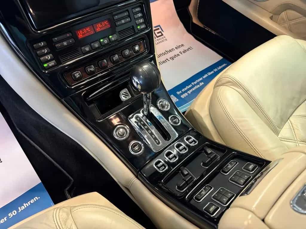 Bentley Arnage T V8 // TV / Sonderlackierung / SHZ 08/2003-photo-23