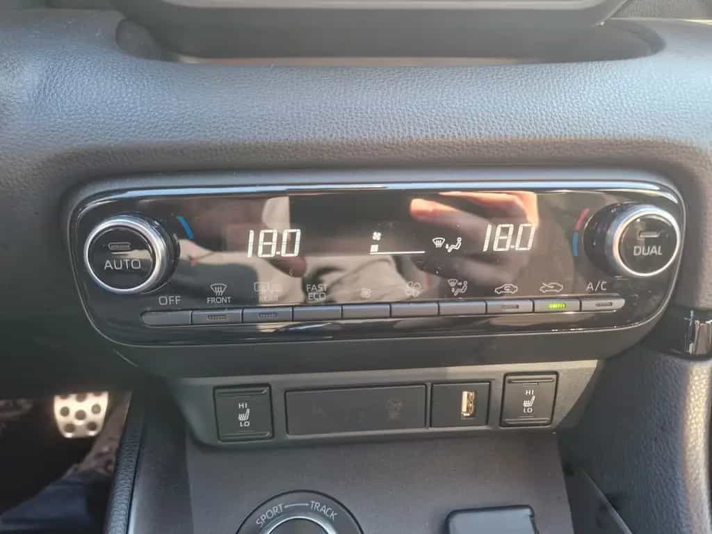 Toyota Yaris GR, SzHz, Head-Up, Klimaauto., Kamera 05/2022-photo-10