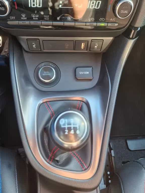 Toyota Yaris GR, SzHz, Head-Up, Klimaauto., Kamera 05/2022-photo-11