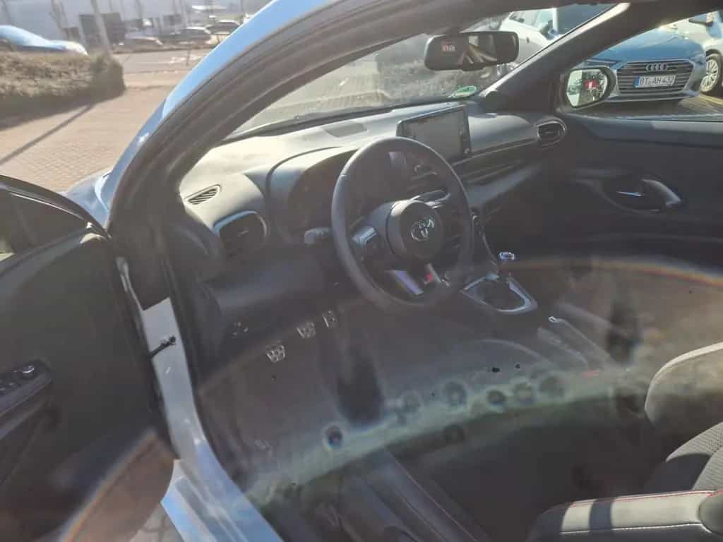 Toyota Yaris GR, SzHz, Head-Up, Klimaauto., Kamera 05/2022-photo-5