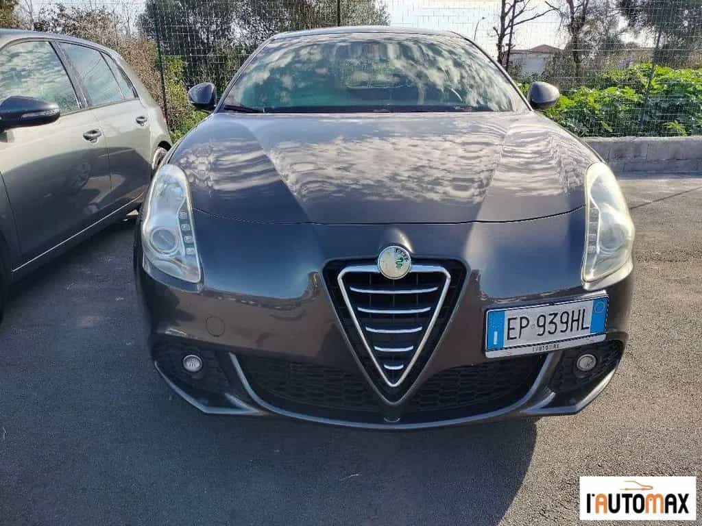 Alfa Romeo Giulietta ROMEO - Giulietta 2.0 jtdm(2) Progression 1 01/2013-photo-1
