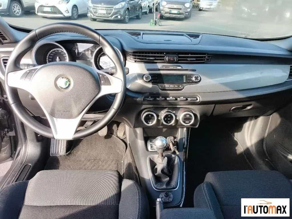 Alfa Romeo Giulietta ROMEO - Giulietta 2.0 jtdm(2) Progression 1 01/2013-photo-7