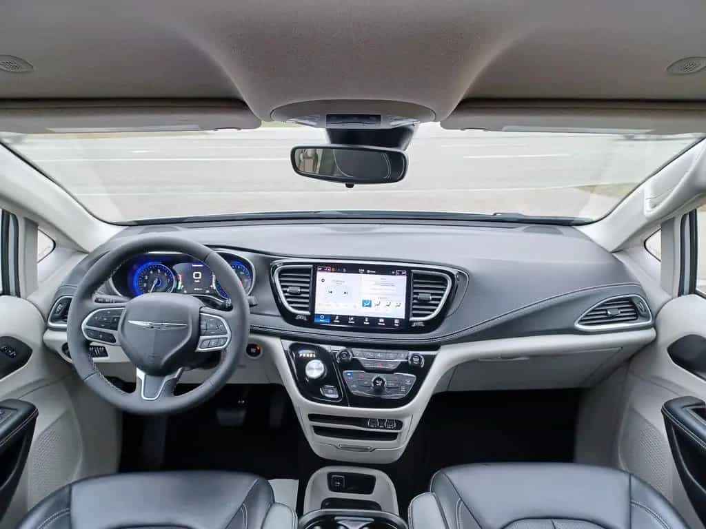 Chrysler Pacifica .L-Plus.7-Sitze.ACC. 360°.AHK. 4x4-AWD. 05/2023-photo-29