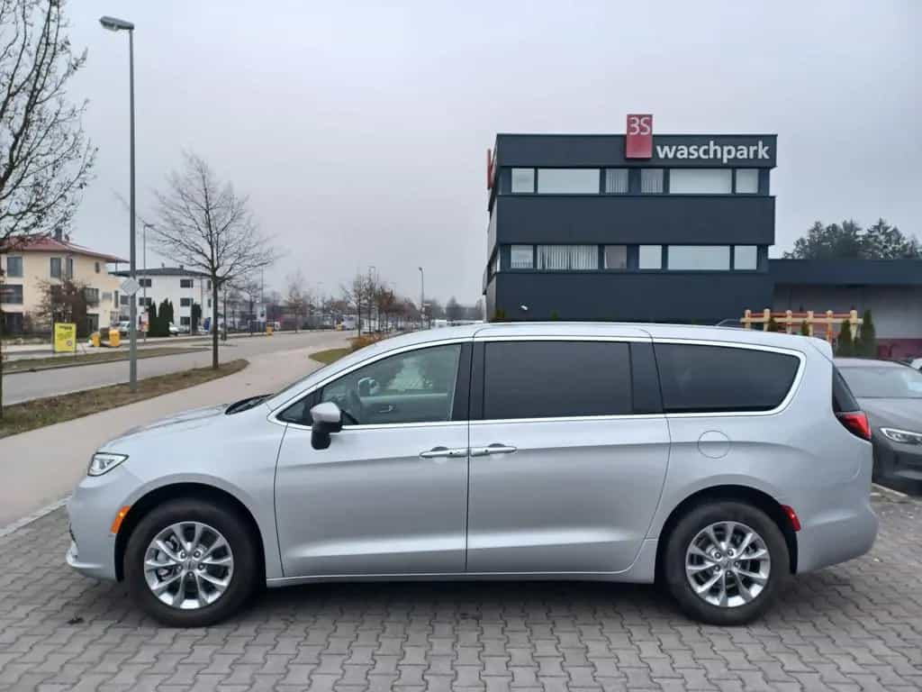 Chrysler Pacifica .L-Plus.7-Sitze.ACC. 360°.AHK. 4x4-AWD. 05/2023-photo-4