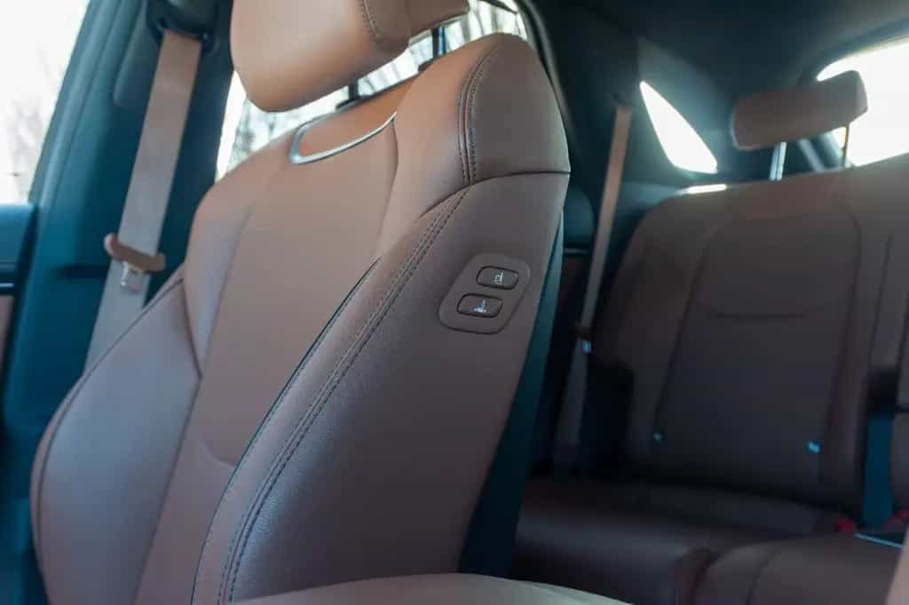 Genesis GV70 2.5T Luxury 4WD TECHNIK UND KOMFORT PAKET 04/2022-photo-16