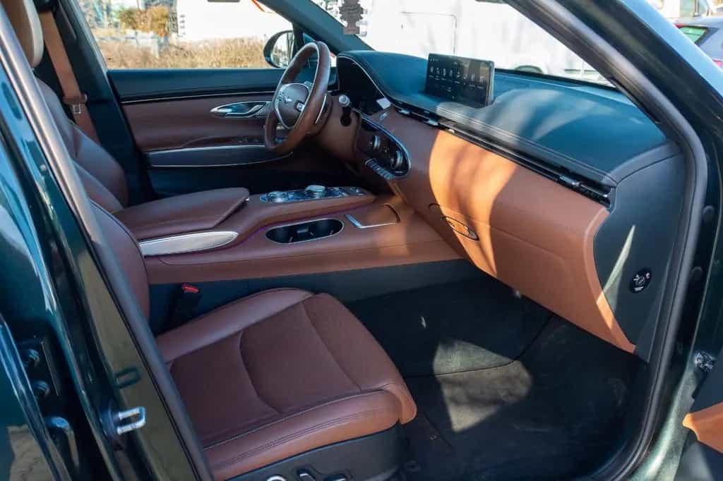 Genesis GV70 2.5T Luxury 4WD TECHNIK UND KOMFORT PAKET 04/2022-photo-20