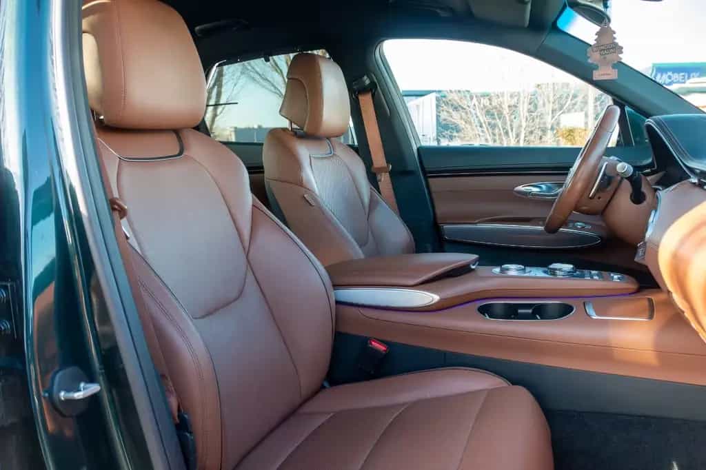 Genesis GV70 2.5T Luxury 4WD TECHNIK UND KOMFORT PAKET 04/2022-photo-21