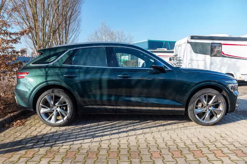 Genesis GV70 2.5T Luxury 4WD TECHNIK UND KOMFORT PAKET 04/2022-photo-3