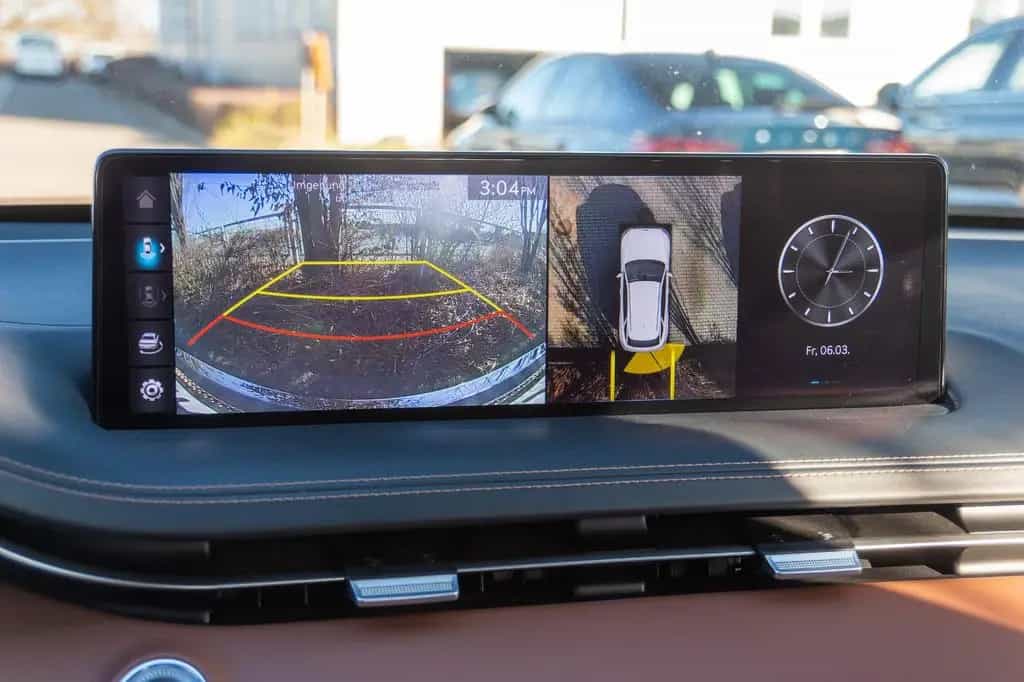 Genesis GV70 2.5T Luxury 4WD TECHNIK UND KOMFORT PAKET 04/2022-photo-30