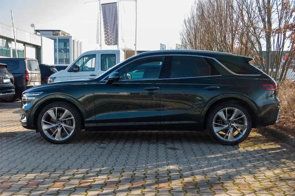 Genesis GV70 2.5T Luxury 4WD TECHNIK UND KOMFORT PAKET 04/2022-photo-4