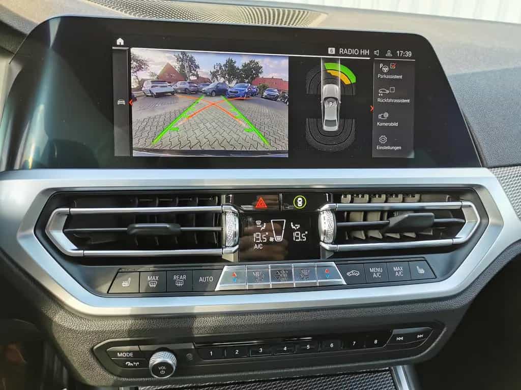 BMW 3 Series 320d M Sportpaket Head-Up Leder Laserlicht 01/2020-photo-11