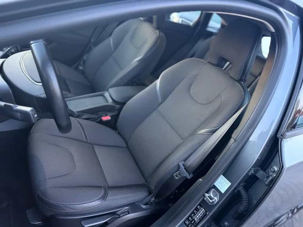 Volvo V40 Cross Country/LED/PDC/1-Hand/Automatik/SHZ 12/2016-photo-26
