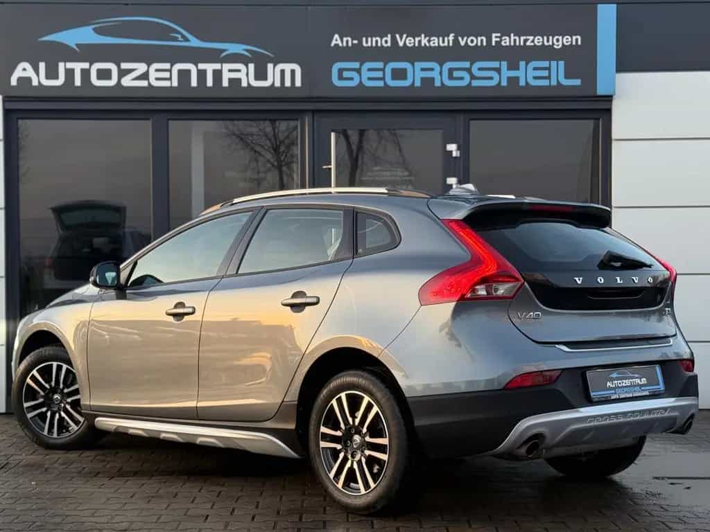 Volvo V40 Cross Country/LED/PDC/1-Hand/Automatik/SHZ 12/2016-photo-7