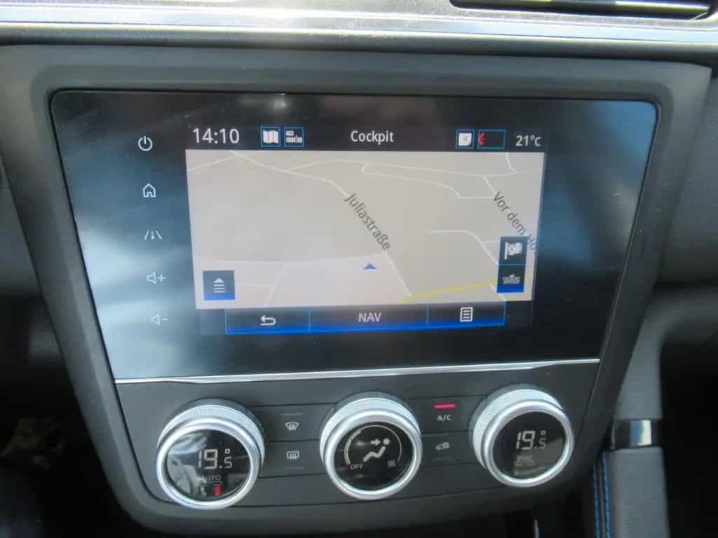 Renault Kadjar Limited-NAVI-KAMERA-LEDER-LED-SHZ-2.HAND 08/2019-photo-24