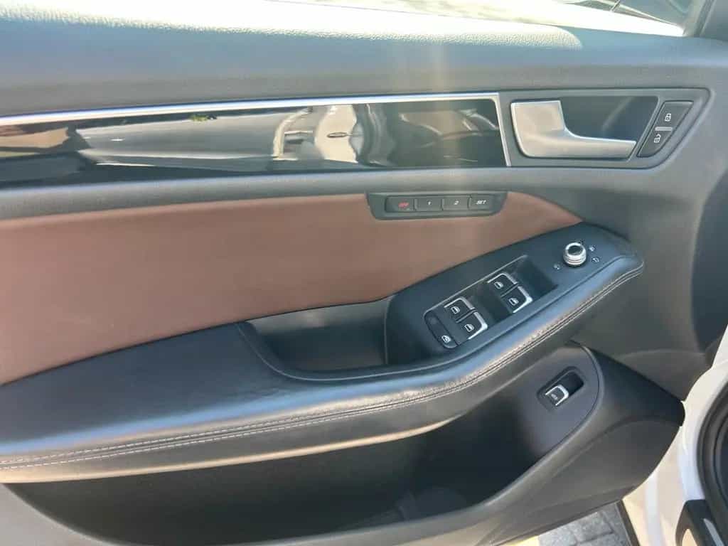 Audi SQ5 3.0 TDI quattro Standheizung 03/2015-photo-11
