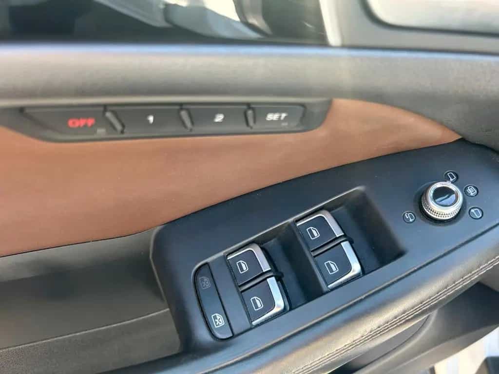 Audi SQ5 3.0 TDI quattro Standheizung 03/2015-photo-15
