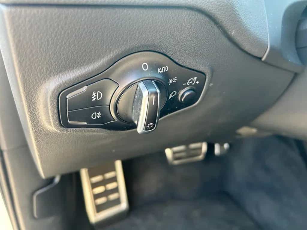Audi SQ5 3.0 TDI quattro Standheizung 03/2015-photo-16