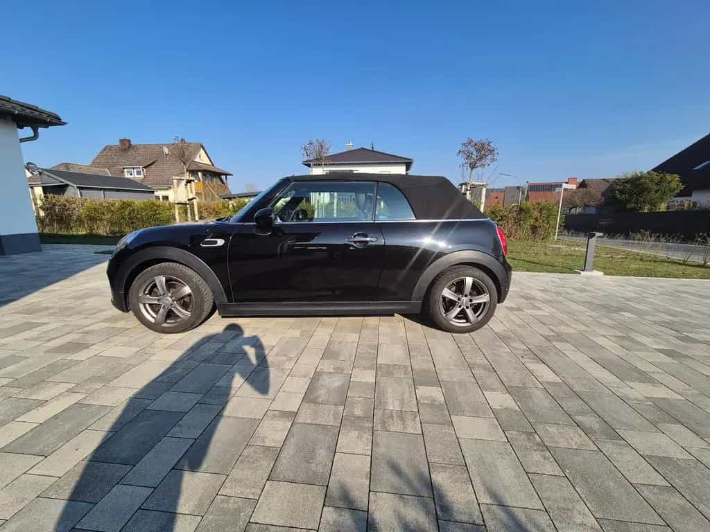 MINI Cooper D Cabrio Cooper 06/2016-photo-6