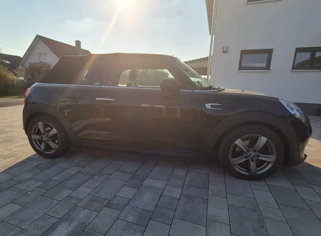 MINI Cooper D Cabrio Cooper 06/2016-photo-7