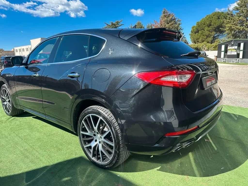 Maserati Levante V6 Diesel 275 CV AWD 10/2016-photo-3