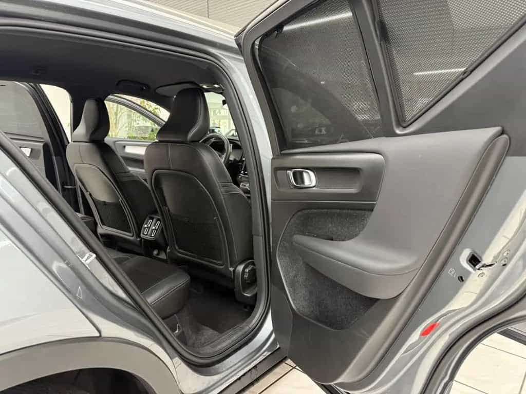 Volvo XC40 Momentum 2WD*Kamera*Navi*LED*PDC*H&K 01/2019-photo-10