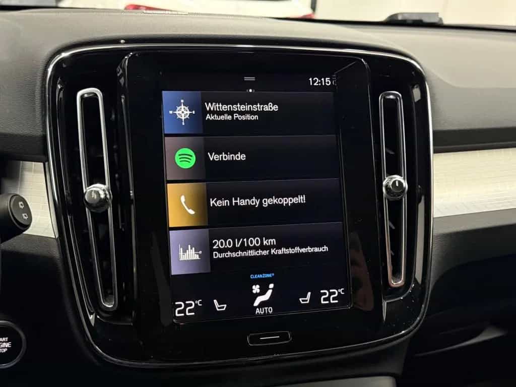 Volvo XC40 Momentum 2WD*Kamera*Navi*LED*PDC*H&K 01/2019-photo-26
