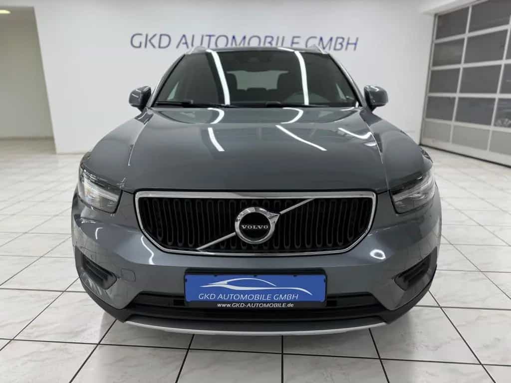 Volvo XC40 Momentum 2WD*Kamera*Navi*LED*PDC*H&K 01/2019-photo-6