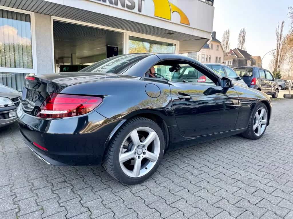 Mercedes-Benz SLC 180 *95tkm+Airscarf+Navi+Totwinkel+Leder* 07/2016-photo-1
