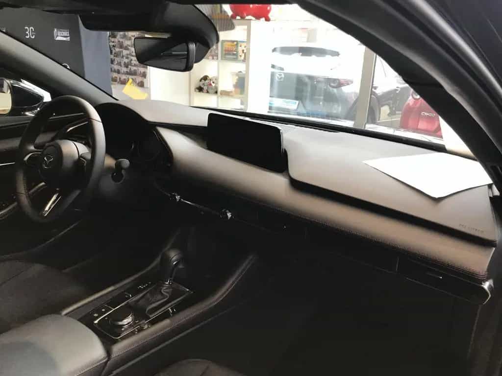 Mazda 3 5HB 2.5L e-SKYACTIV G 140ps 6AT FWD Homura 01/2026-photo-11