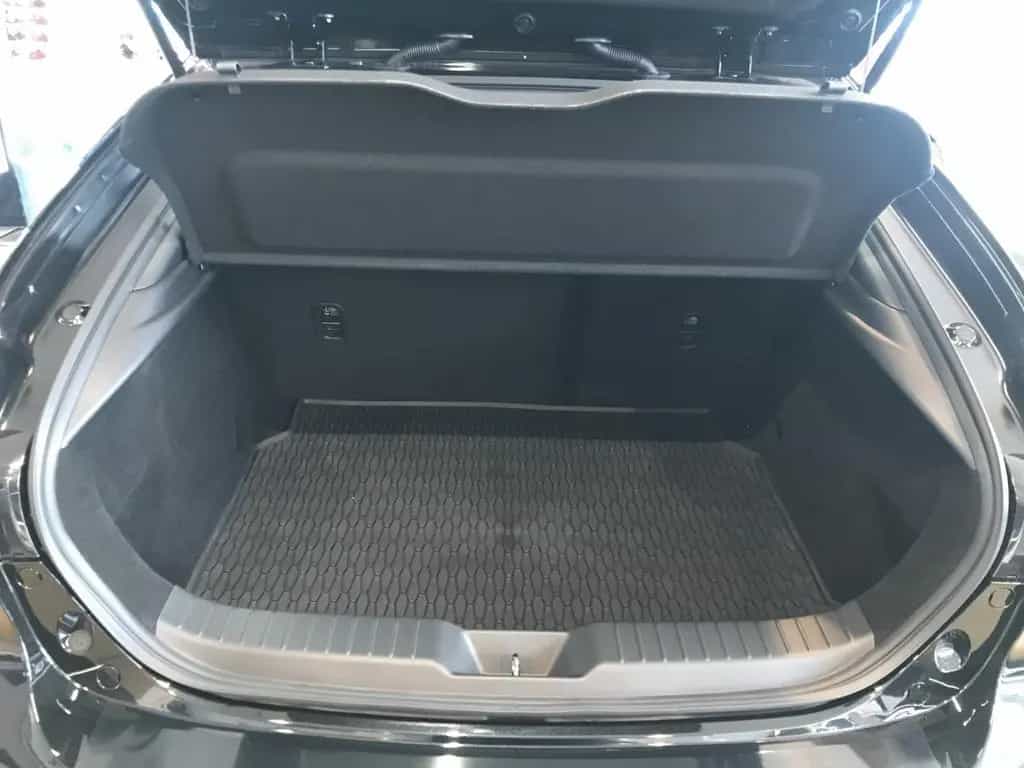 Mazda 3 5HB 2.5L e-SKYACTIV G 140ps 6AT FWD Homura 01/2026-photo-6
