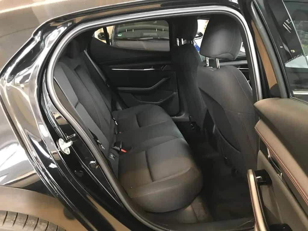 Mazda 3 5HB 2.5L e-SKYACTIV G 140ps 6AT FWD Homura 01/2026-photo-8