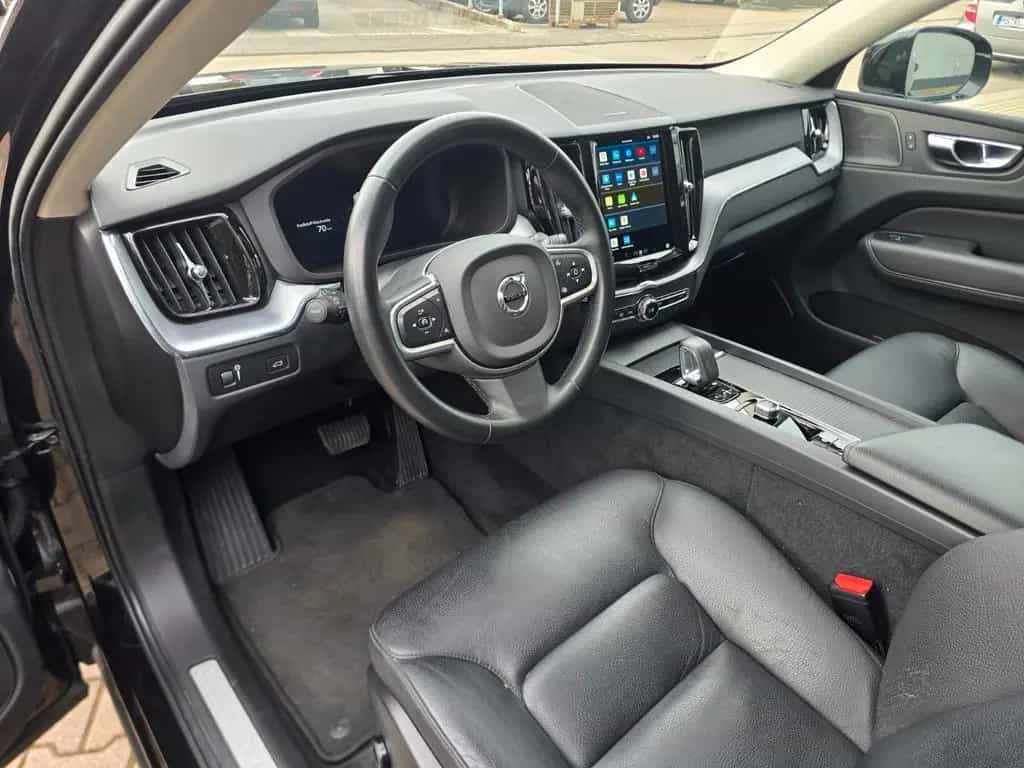 Volvo XC60 Momentum Pro 2WD,Navi,Leder,LED,Apple+Andro 04/2022-photo-14