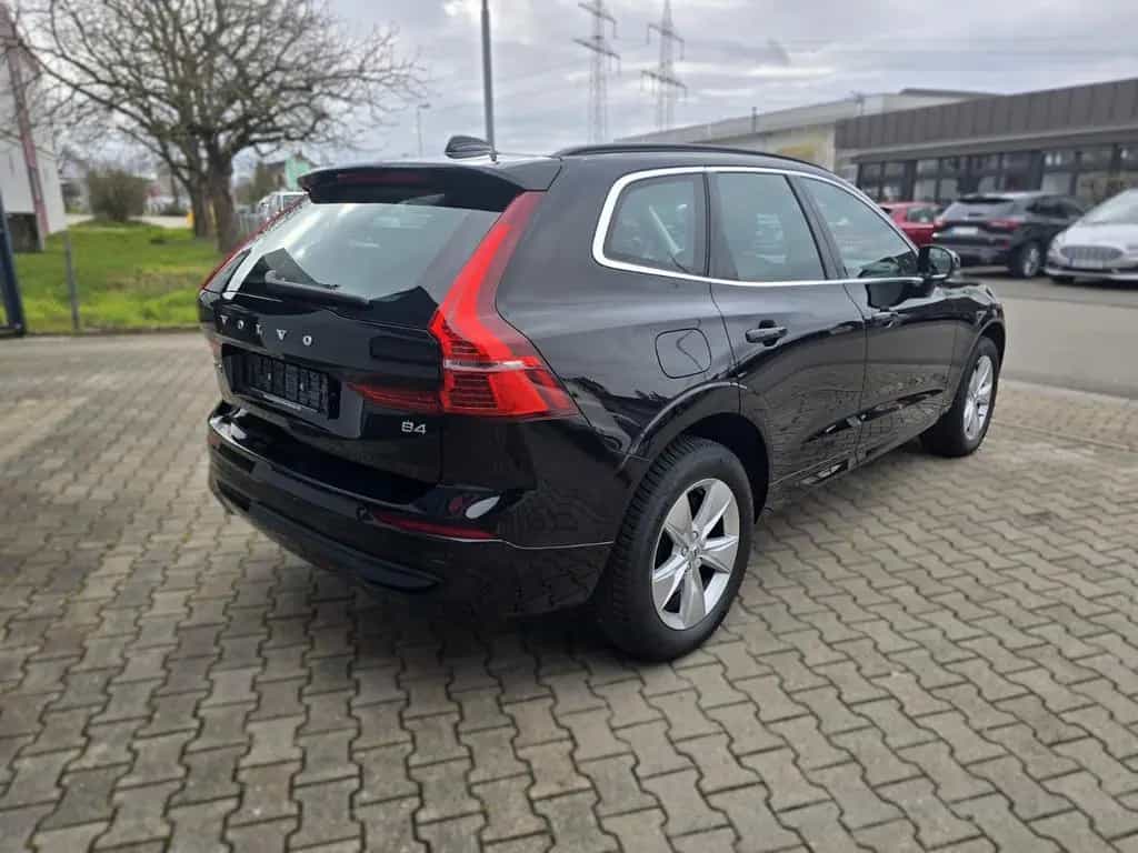 Volvo XC60 Momentum Pro 2WD,Navi,Leder,LED,Apple+Andro 04/2022-photo-4