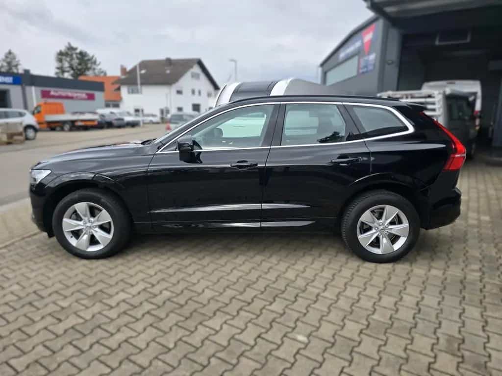 Volvo XC60 Momentum Pro 2WD,Navi,Leder,LED,Apple+Andro 04/2022-photo-7