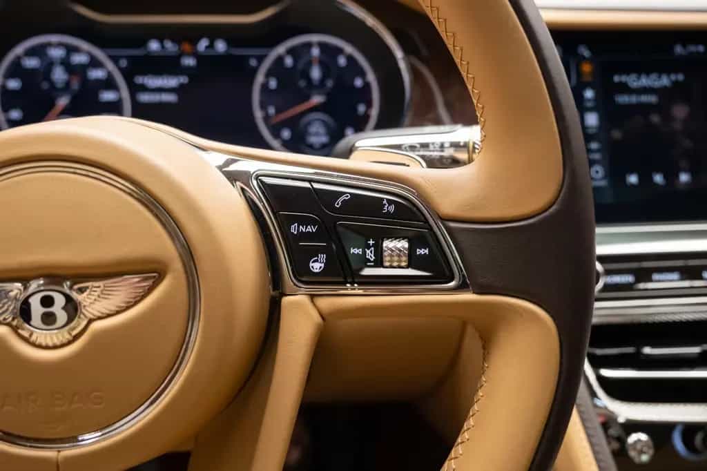 Bentley Flying Spur 6.0 W12 First Edition 05/2021-photo-21